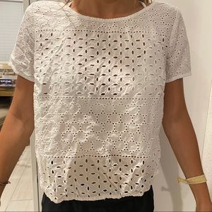 White American Eagle short sleeve shirt